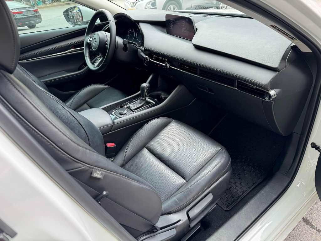 mazda 3 2021 trắng 2 (2)